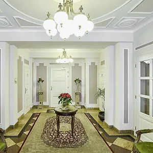 Romanza Aparthotel